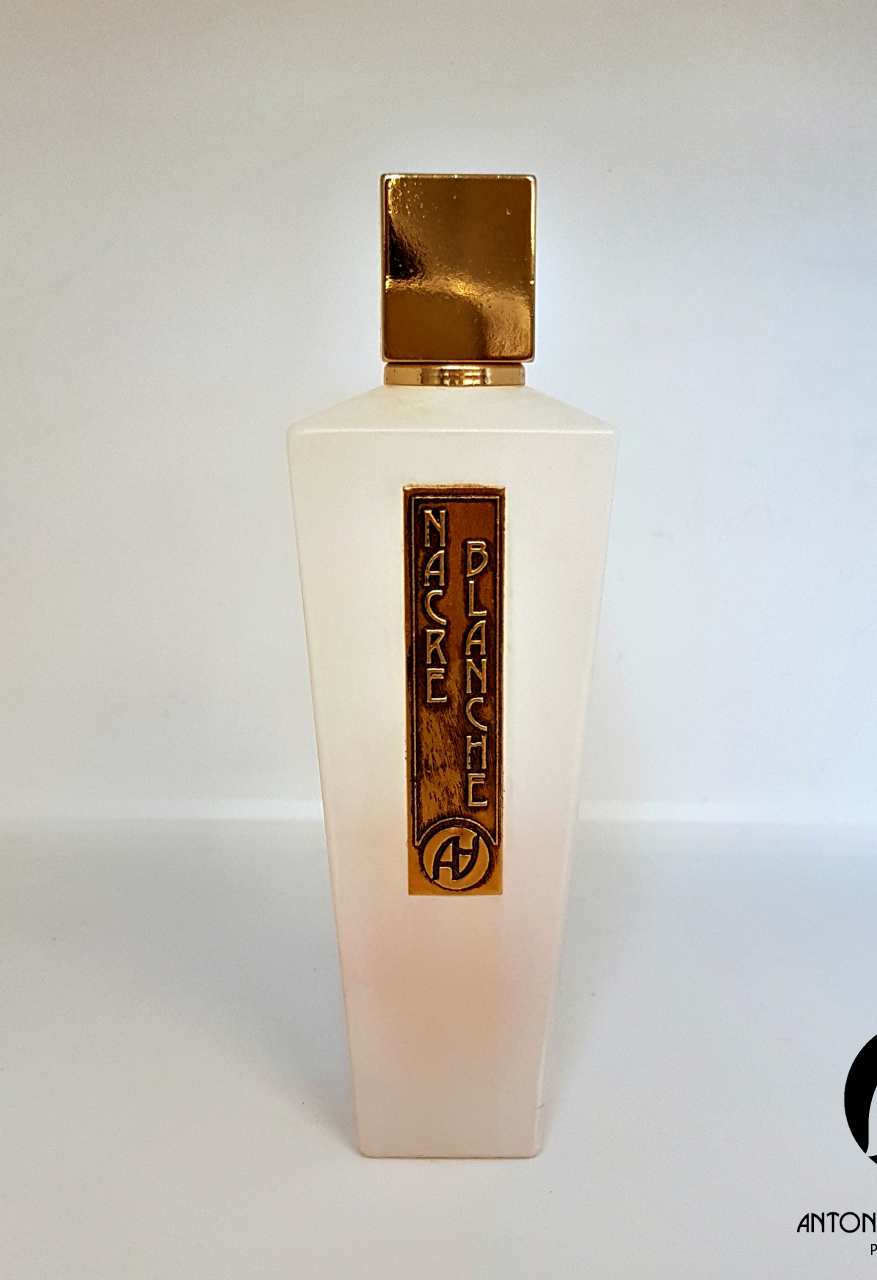 Nacre Blanche