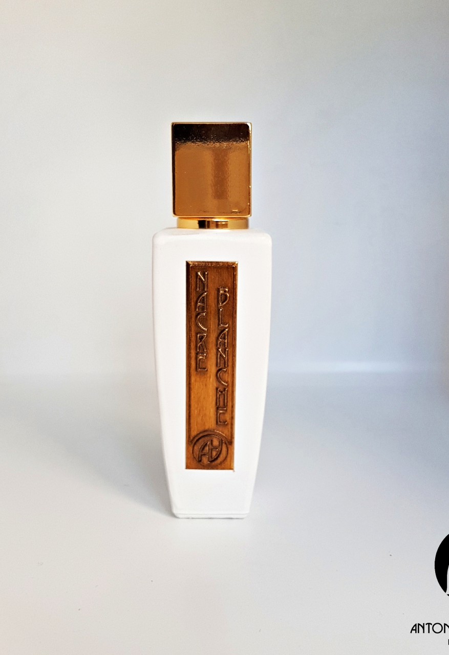 Nacre Blanche