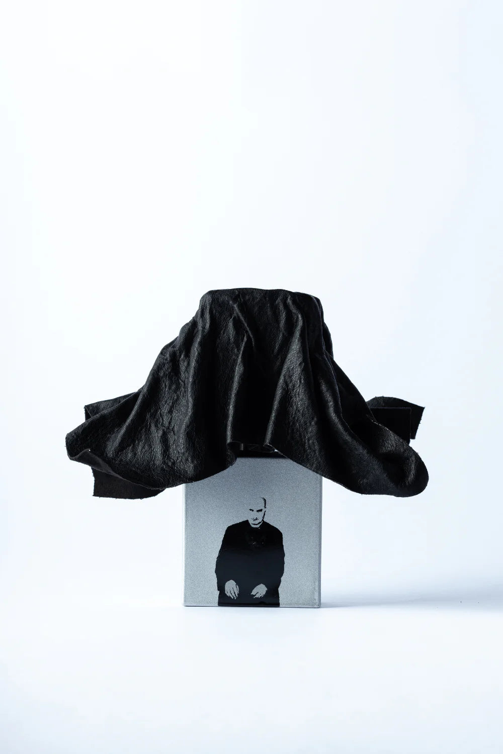 IO NON HO MANI CHE MI ACCAREZZINO IL VISO