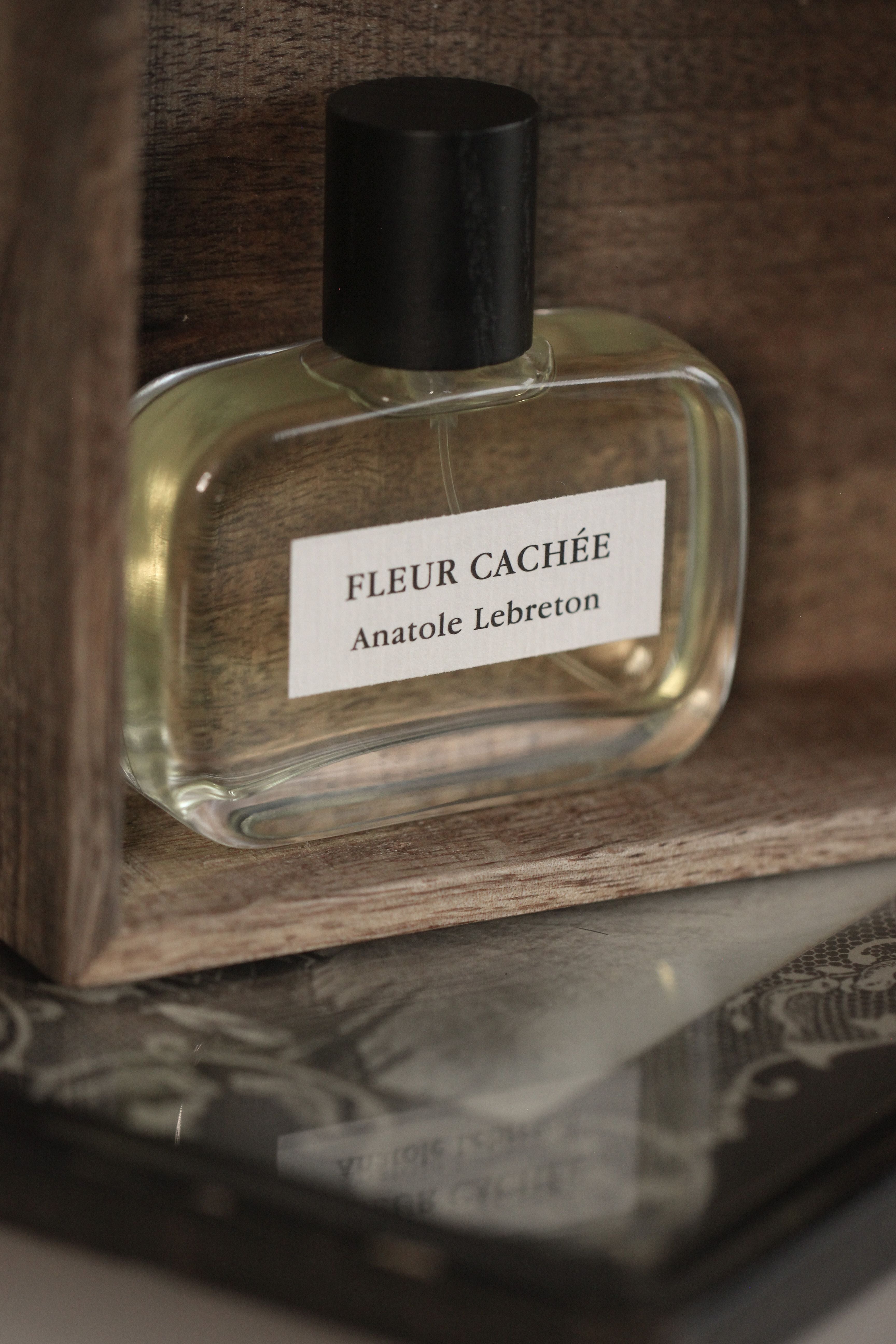 FLEUR CACHEE